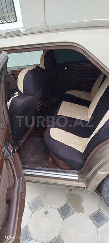 Mercedes E 200 1990, 102,200 km - 2.0 l - Qəbələ