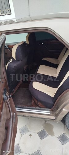 Mercedes E 200 1990, 102,200 km - 2.0 l - Qəbələ