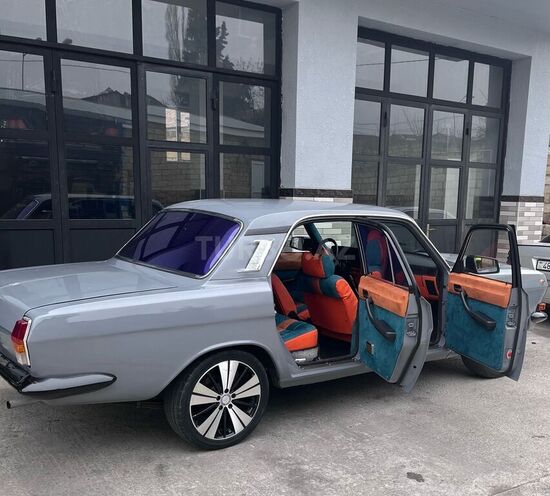 GAZ 24-10 1981, 120,000 km - 2.4 l - Bakı