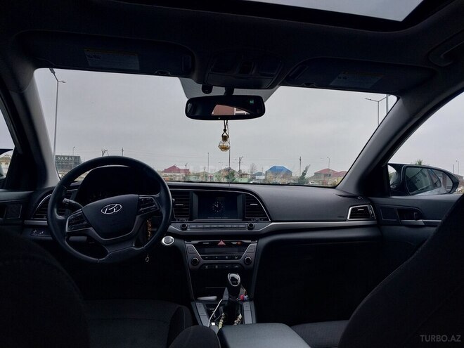 Hyundai Elantra 2018, 238,653 km - 2.0 л - Bakı