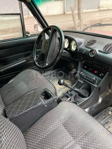 LADA (VAZ) 2106 1988, 90,000 km - 1.5 л - Yevlax