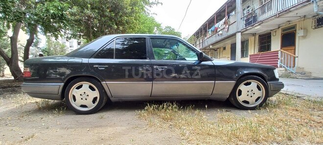 Mercedes E 220 1994, 499,900 km - 2.2 l - Bakı