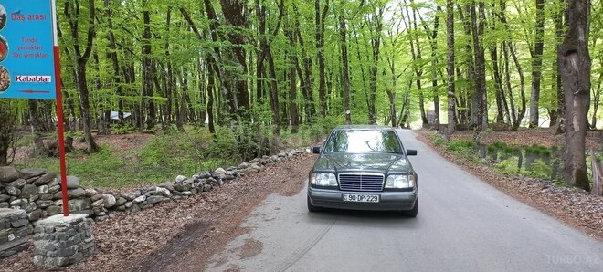 Mercedes E 220 1994, 499,900 km - 2.2 l - Bakı