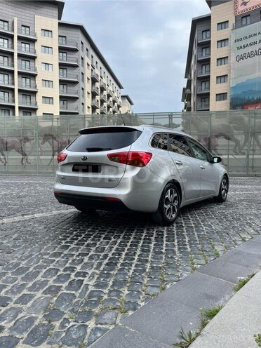 Kia Ceed 2015, 227,000 km - 1.6 l - Bakı