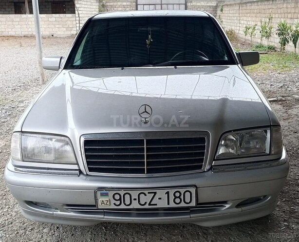 Mercedes C 180 1999, 424,439 km - 1.8 l - Ucar