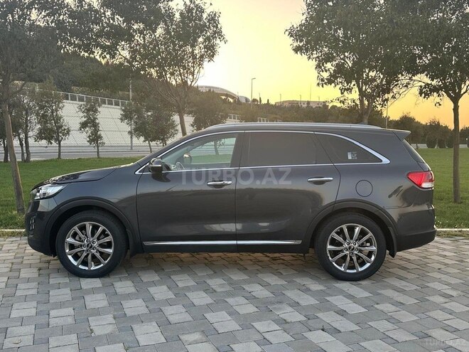 Kia Sorento-5