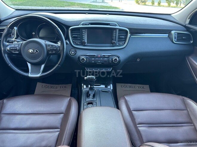 Kia Sorento-13