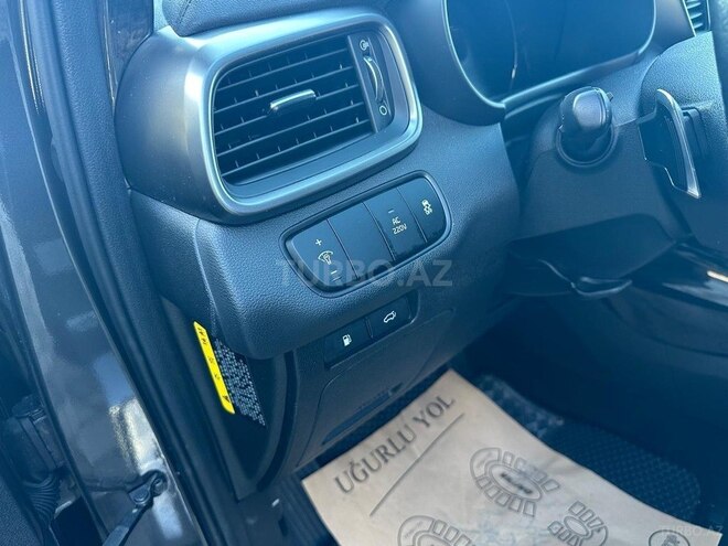 Kia Sorento-10