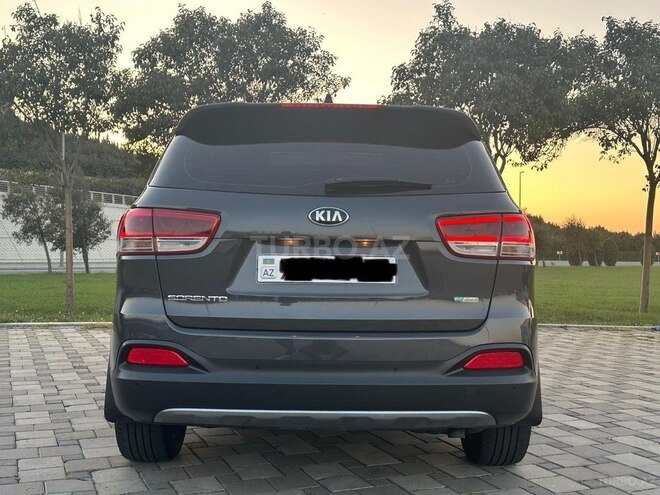 Kia Sorento-8