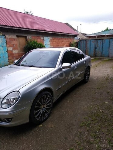 Mercedes E 270 2005, 365,000 km - 2.7 l - Masallı