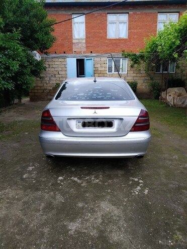 Mercedes E 270 2005, 365,000 km - 2.7 l - Masallı