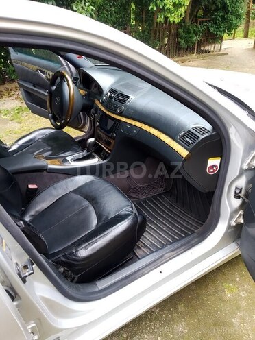 Mercedes E 270 2005, 365,000 km - 2.7 l - Masallı