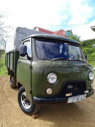 UAZ 452 1979, 265,434 km - 2.4 l - Astara