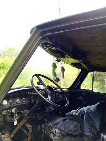 UAZ 452 1979, 265,434 km - 2.4 l - Astara