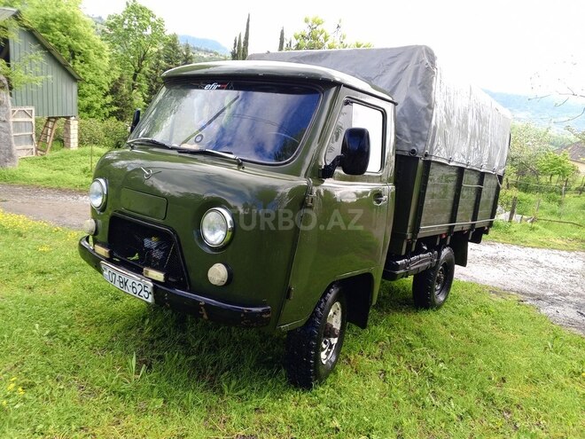 UAZ 452 1979, 265,434 km - 2.4 l - Astara