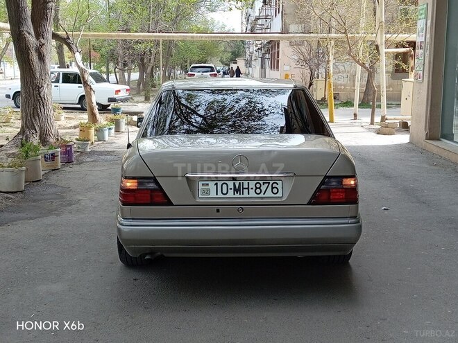 Mercedes E 200 1994, 412,548 km - 2.0 l - Bakı