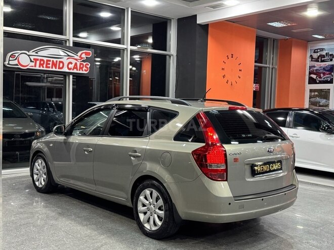 Kia Ceed-8