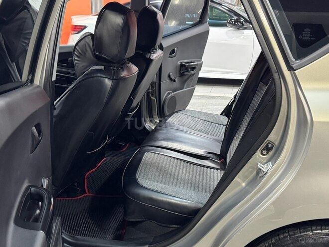 Kia Ceed-19