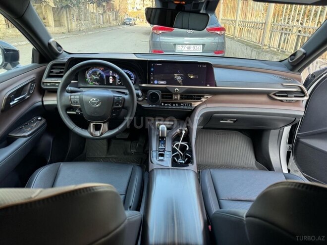 Toyota Crown 2023, 16,000 km - 2.5 l - Bakı