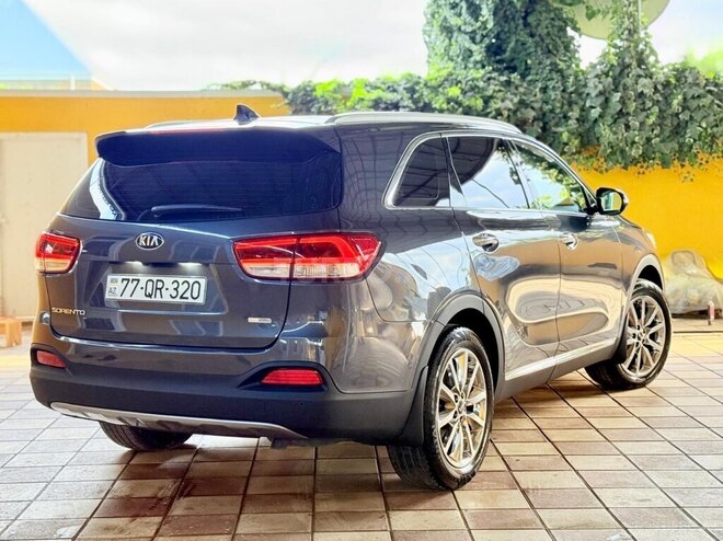 Kia Sorento 2017, 188,000 km - 2.0 л - Tovuz