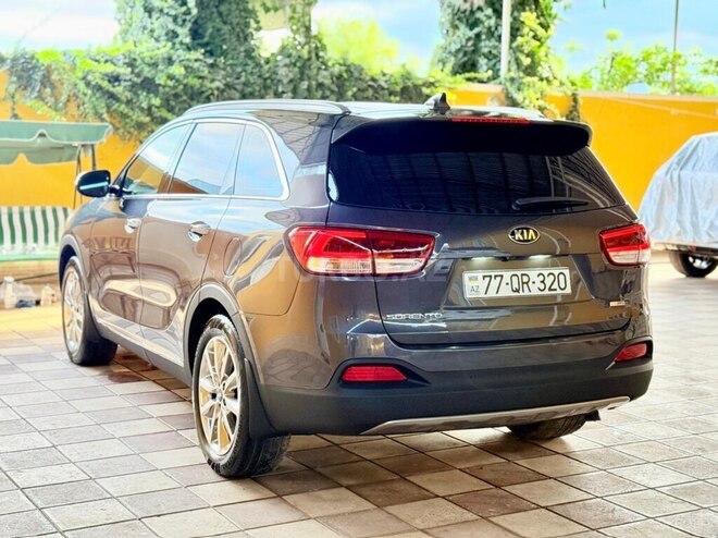 Kia Sorento 2017, 188,000 km - 2.0 л - Tovuz