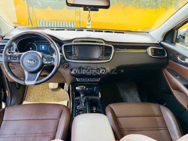 Kia Sorento 2017, 188,000 km - 2.0 л - Tovuz
