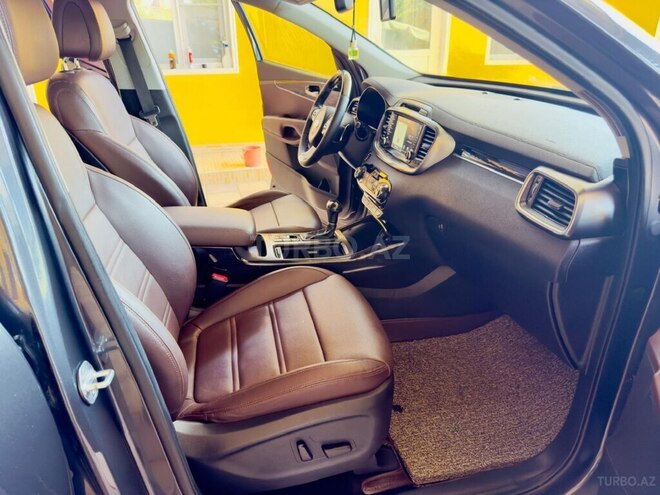 Kia Sorento 2017, 188,000 km - 2.0 л - Tovuz