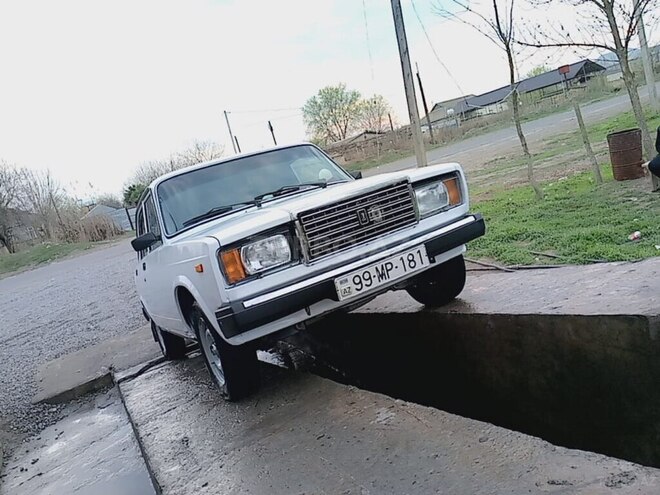 LADA (VAZ) 2107 2011, 97,000 km - 1.6 l - Beyləqan