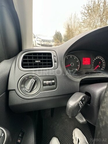 Volkswagen Polo 2012, 246,000 km - 1.6 l - Bakı