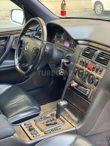 Mercedes E 220 d 2000, 425,141 km - 2.2 l - Bakı
