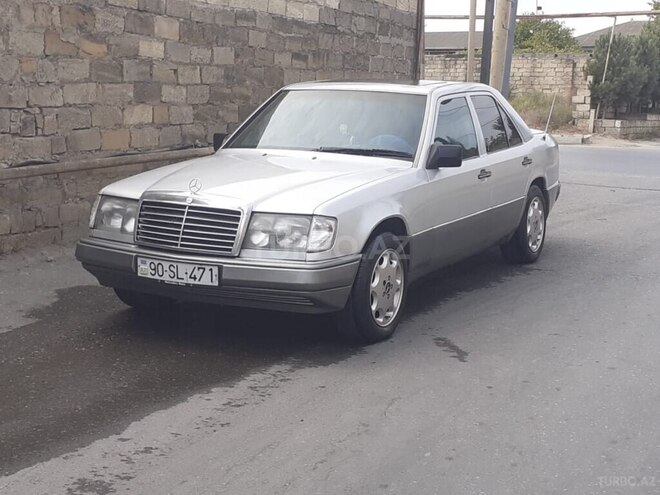Mercedes E 220 1993, 421,563 km - 2.2 л - Bakı