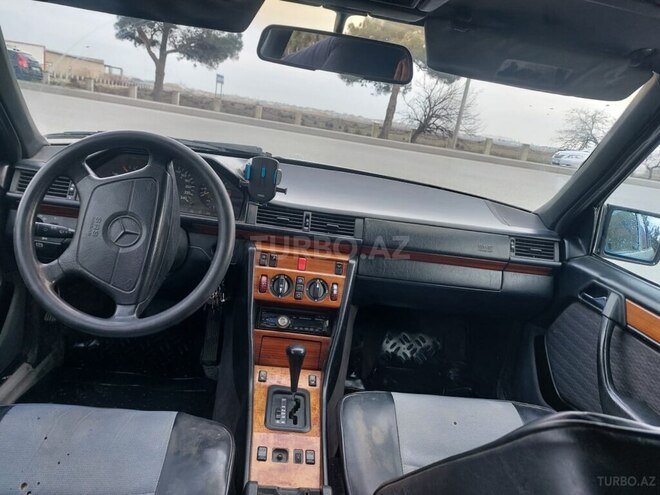 Mercedes E 220 1993, 421,563 km - 2.2 л - Bakı