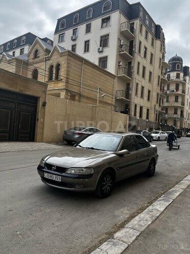 Opel Vectra 1996, 315,000 km - 1.8 l - Bakı