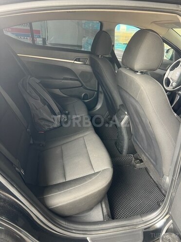 Hyundai Elantra 2018, 146,629 km - 2.0 l - Bakı