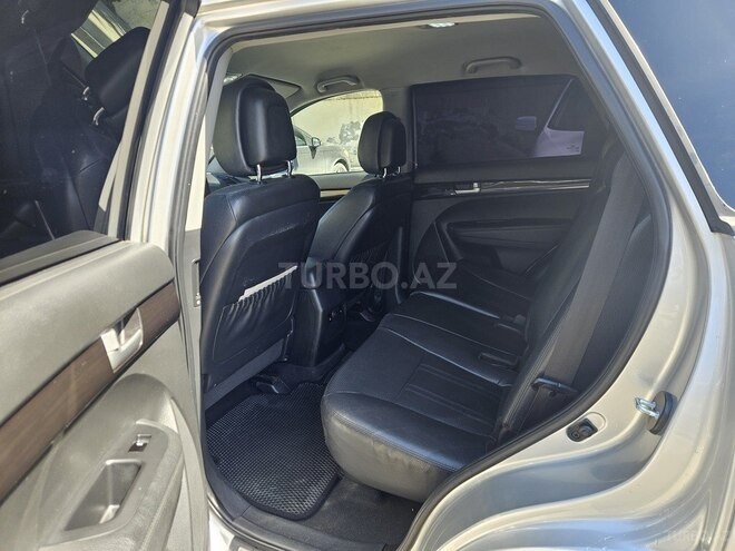 Kia Sorento 2011, 256,119 km - 2.0 l - Füzuli