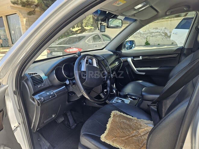 Kia Sorento 2011, 256,119 km - 2.0 l - Füzuli
