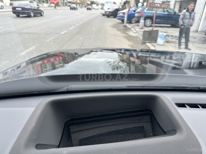 Li Auto L9 2025, 0 km - 1.5 l - Bakı
