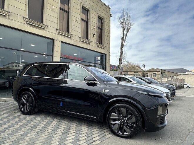 Li Auto L9 2025, 0 km - 1.5 l - Bakı