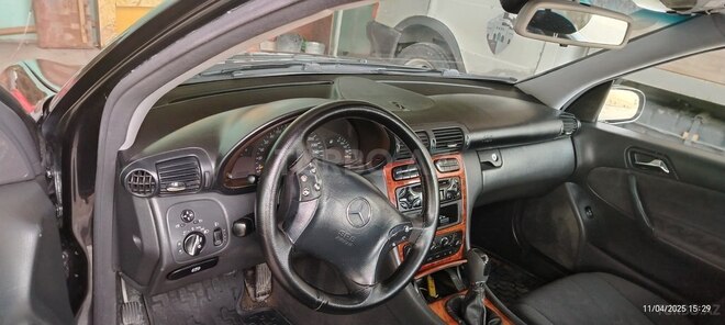 Mercedes C 200 2001, 100,000 km - 2.0 л - Gəncə