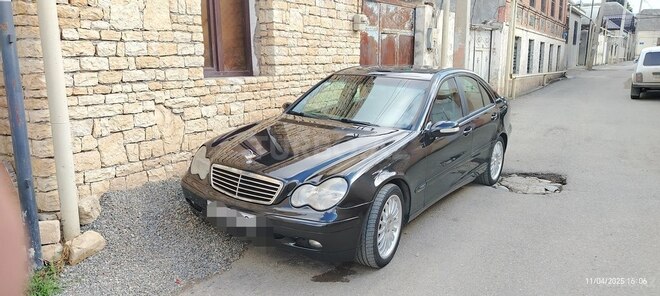 Mercedes C 200 2001, 100,000 km - 2.0 л - Gəncə