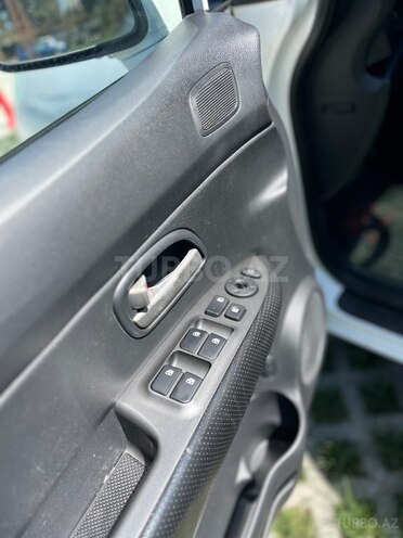 Kia Carens 2010, 242,000 km - 2.0 l - Bakı