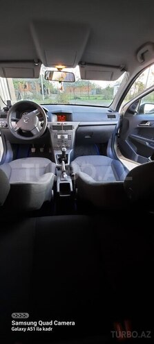 Opel Astra 2005, 180,000 km - 1.4 л - Bakı