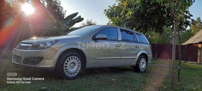 Opel Astra 2005, 180,000 km - 1.4 л - Bakı