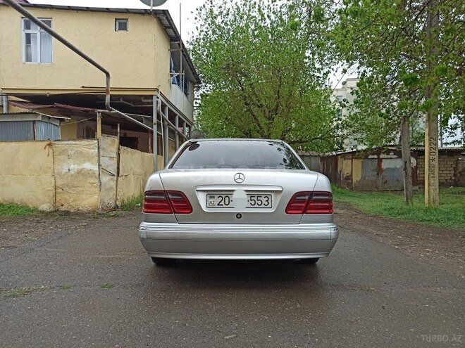 Mercedes E 200 1999, 244,856 km - 2.0 l - Goranboy
