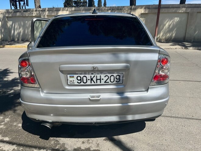 Opel Astra 2001, 288,000 km - 1.6 l - Bakı