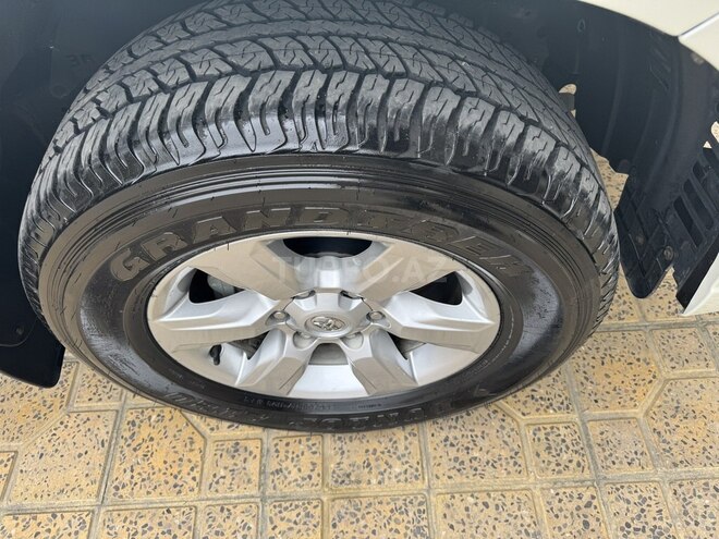 Toyota Land Cruiser Prado 2014, 175,000 km - 2.7 l - Bakı
