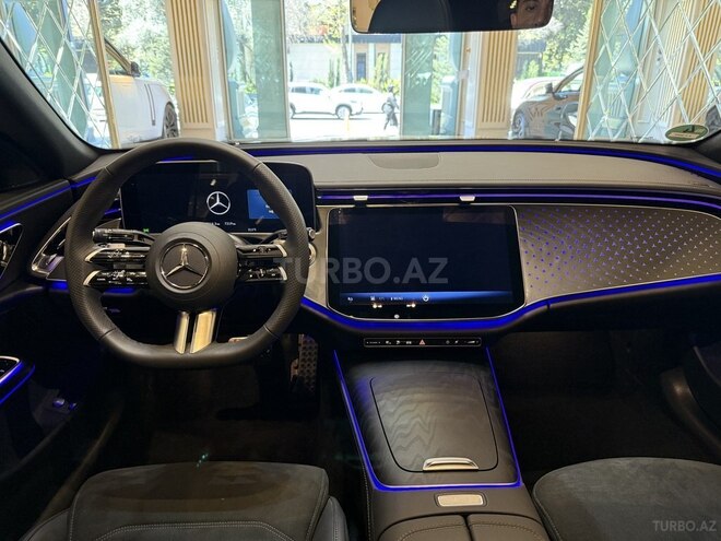 Mercedes E 300 e 4MATIC-9