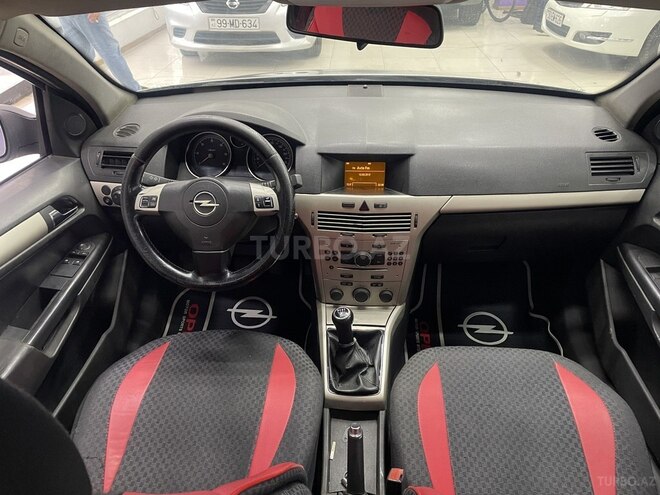Opel Astra-11