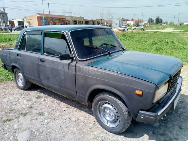 LADA (VAZ) 2107 1984, 25,609 km - 1.6 l - Şabran