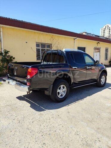 Mitsubishi L200 2012, 186,900 km - 2.5 l - Bakı